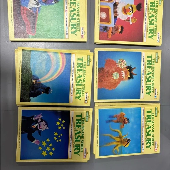 Sesame Street Treasury Book Set​ - Picture 2 of 3